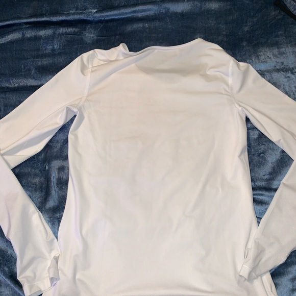 Nike Dri fit top - Picture 2 of 2